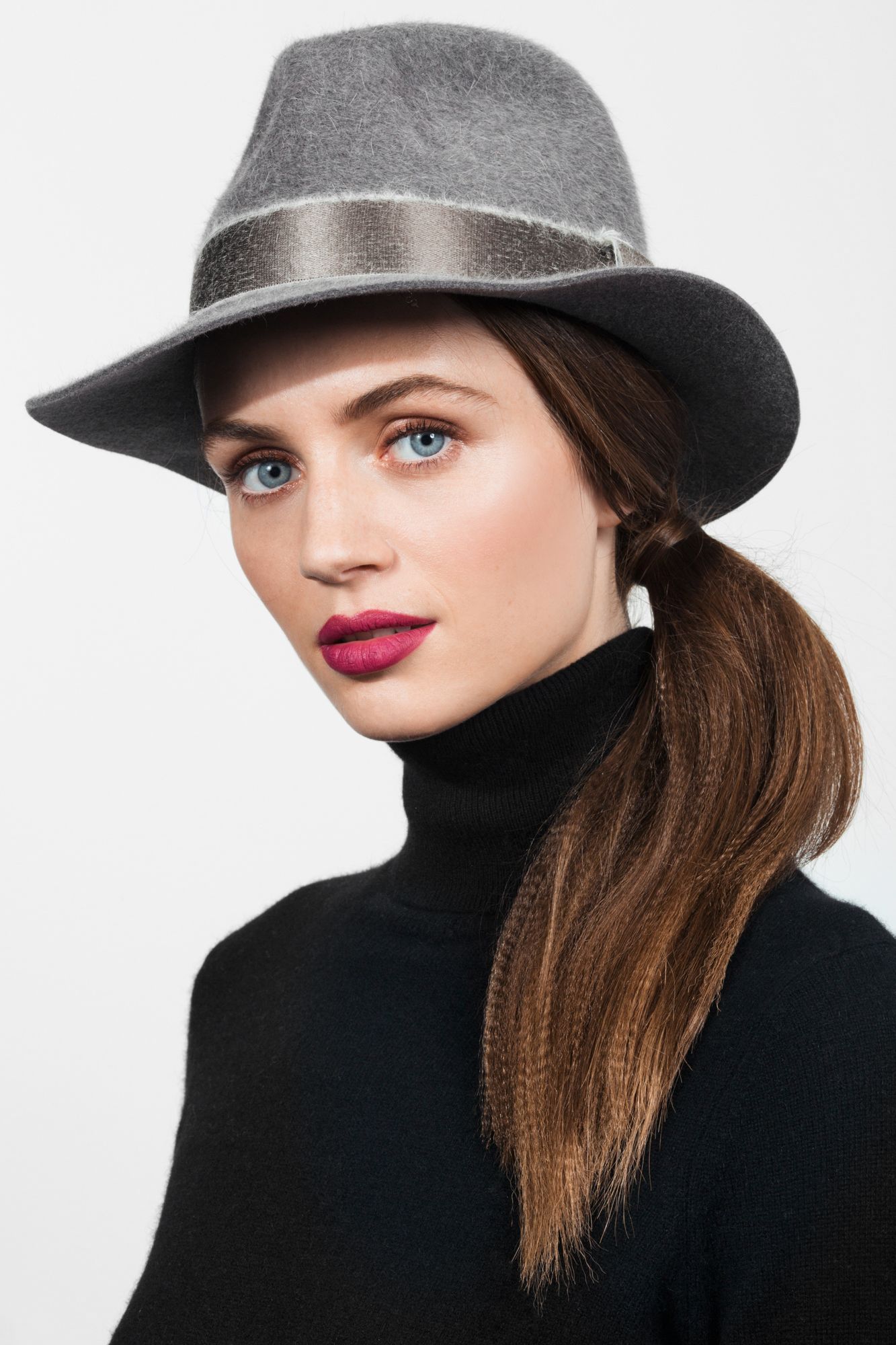 fedora with ponytail