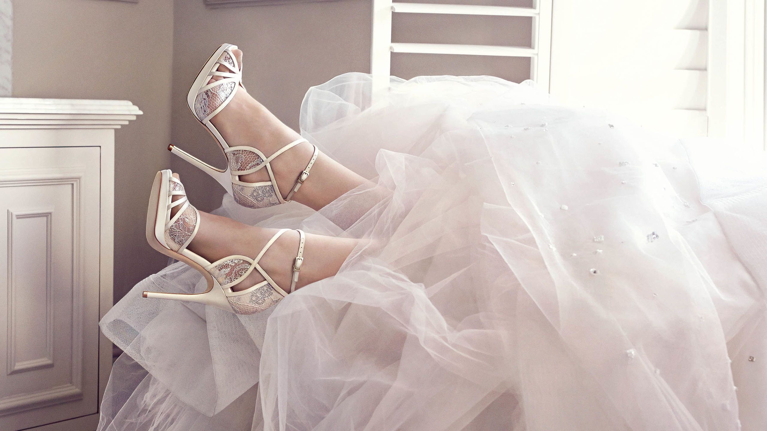 Jimmy choo discount bridal shoes philippines