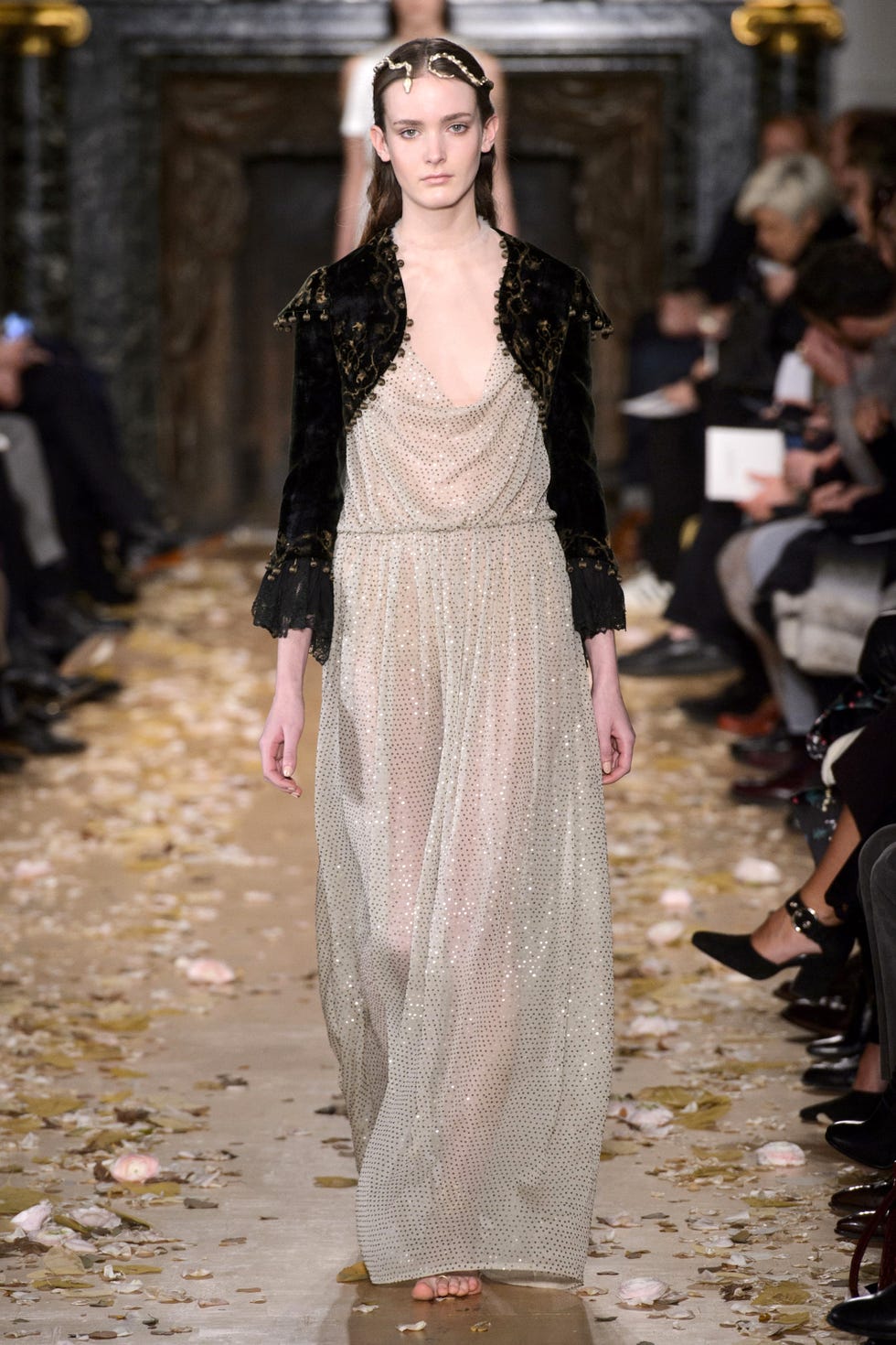 Fashion show, Style, Fashion model, Runway, Formal wear, Fashion, Dress, Street fashion, Black hair, Model, 