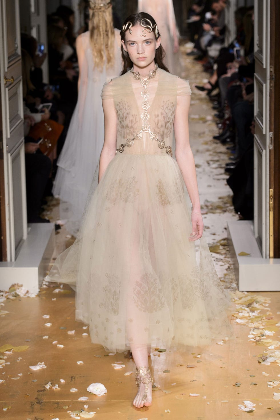 Clothing, Dress, Shoulder, Bridal clothing, Textile, White, Floor, Wedding dress, Gown, Style, 