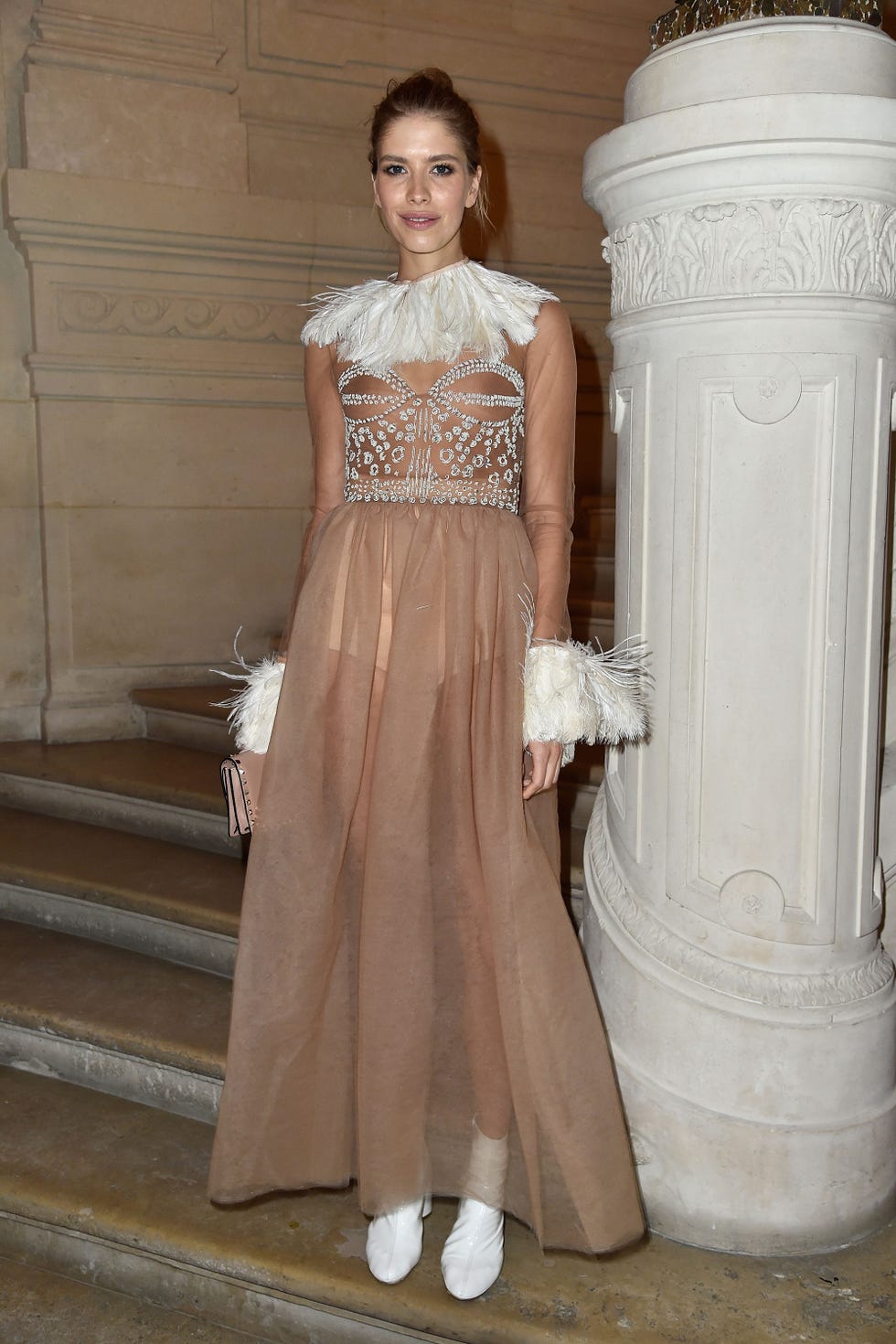 Clothing, Brown, Sleeve, Shoulder, Dress, Textile, Standing, White, Formal wear, Style, 
