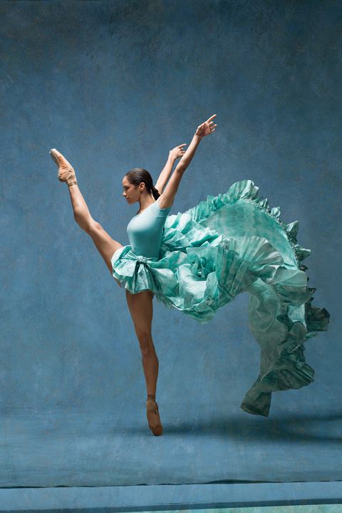 Dancer, Teal, Choreography, Concert dance, Dance, Performance art, Athletic dance move, Mythical creature, Costume, Costume design, 