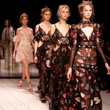 Dress, Fashion model, Fashion, One-piece garment, Day dress, Costume design, Waist, Fashion design, Model, Haute couture, 