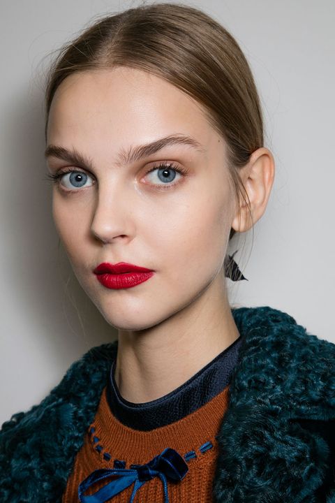 The Best Beauty Looks from London and Milan Fall 2016 - Runway Hair and ...