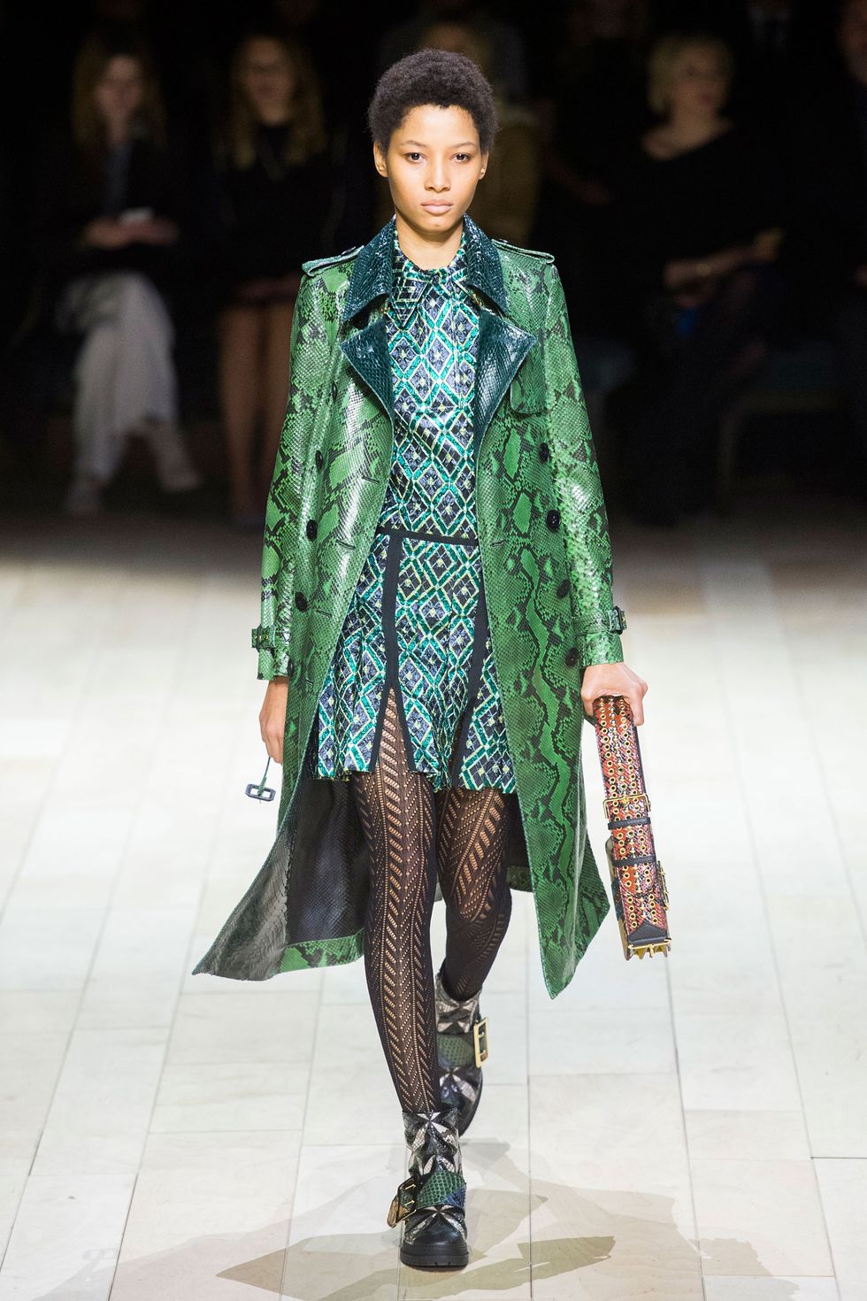 London Fashion Week Fall 2016 - Best London Fall 2016 Runway Fashion