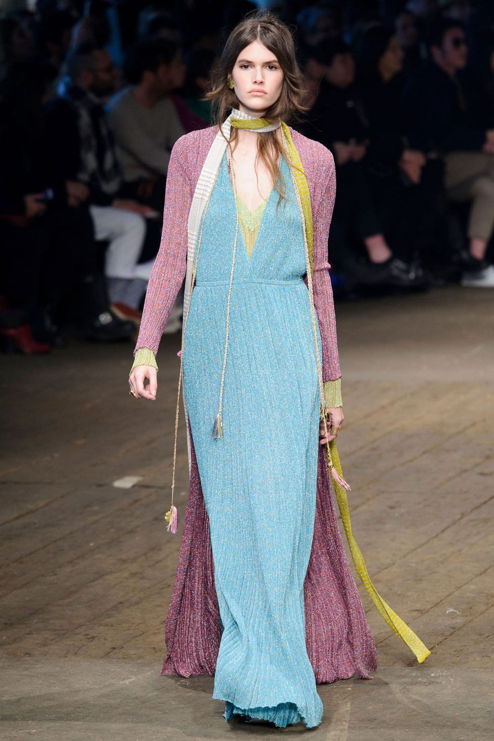 Fashion show, Runway, Fashion model, Style, Formal wear, Fashion, Model, Street fashion, Fashion design, Eyelash, Fashion show, Runway, Fashion model, Style, Formal wear, Fashion, Model, Street fashion, Fashion design, Eyelash,