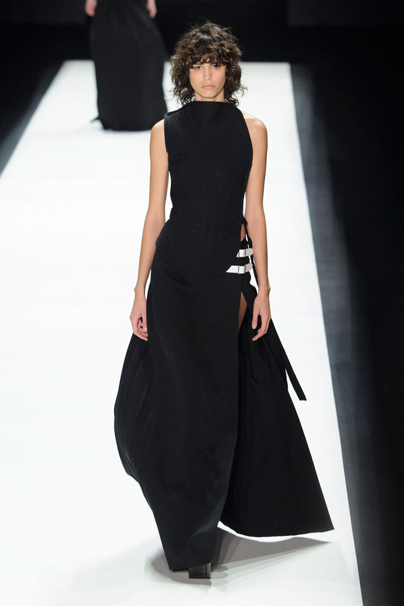 Clothing, Shoulder, Joint, Dress, Formal wear, Style, Waist, Fashion model, Fashion show, Fashion, 