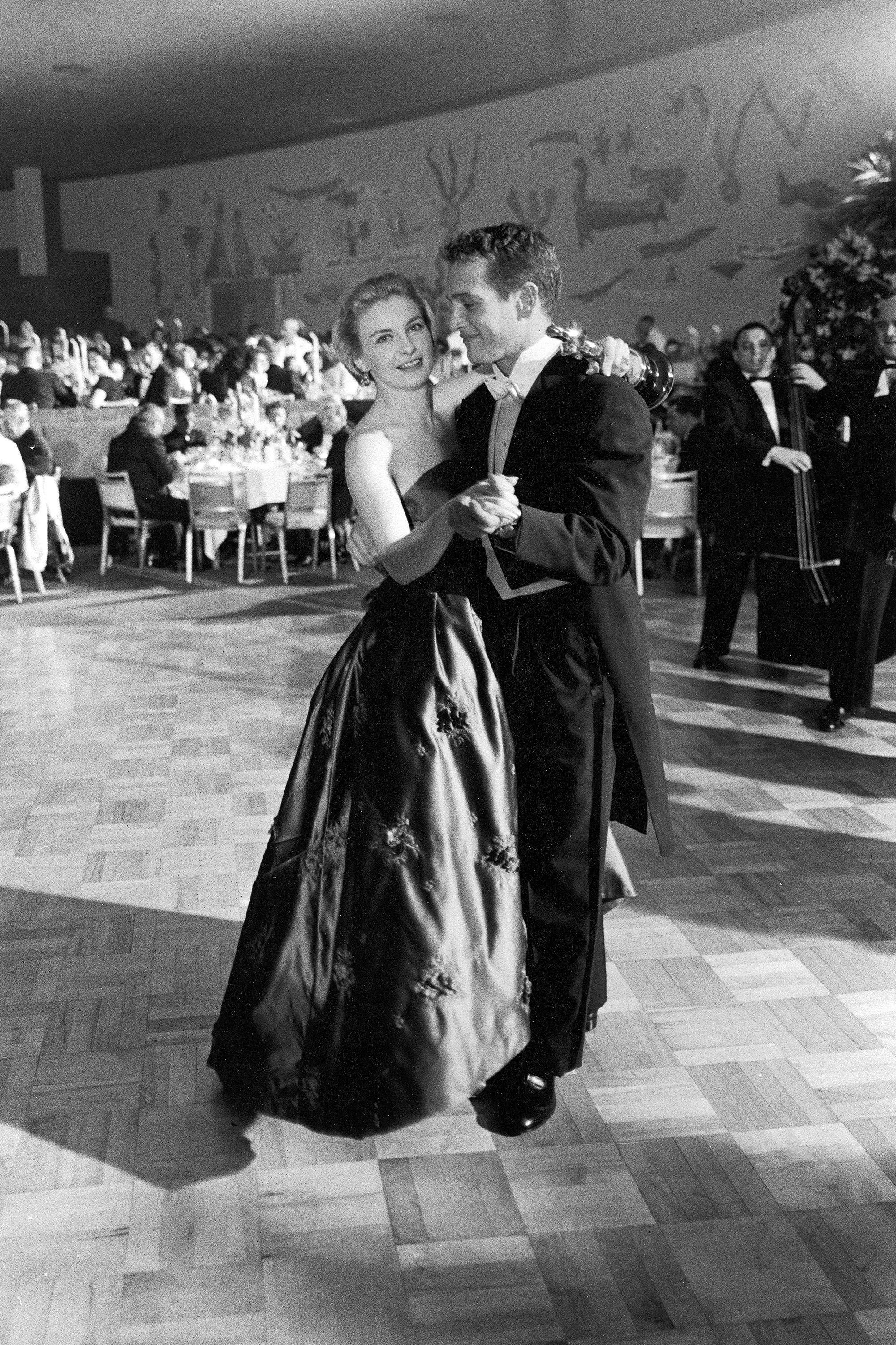 Vintage Oscar Party Dresses