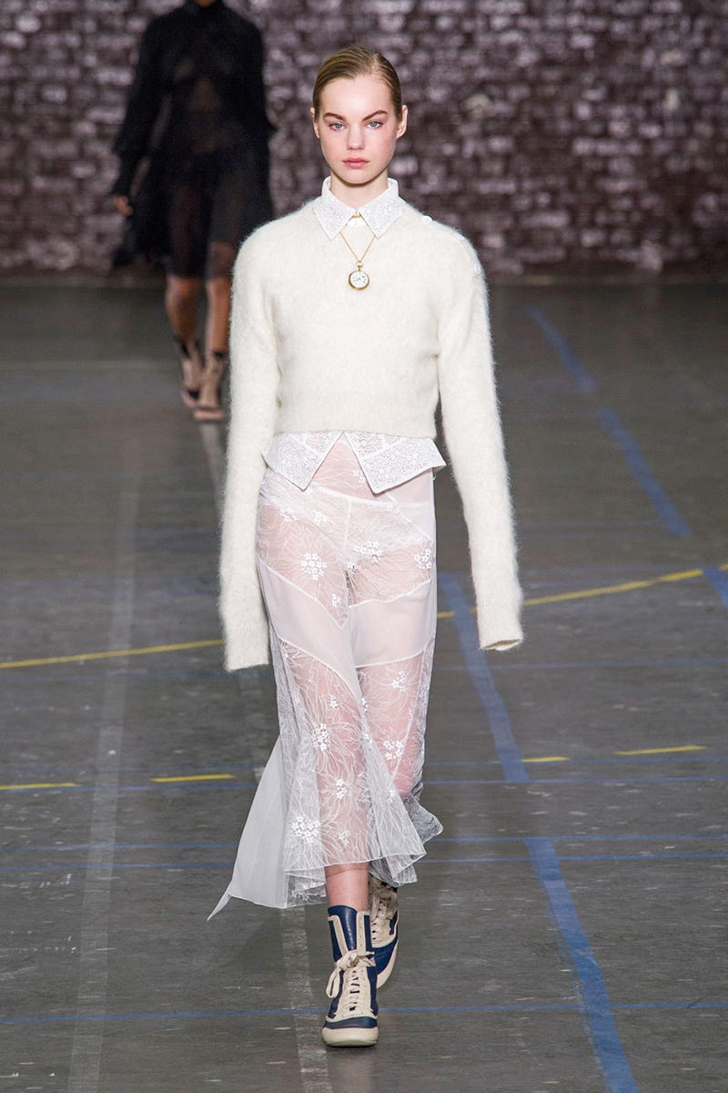 Clothing, Footwear, Fashion show, Sleeve, Shoulder, Runway, Joint, Fashion model, Style, Waist, 