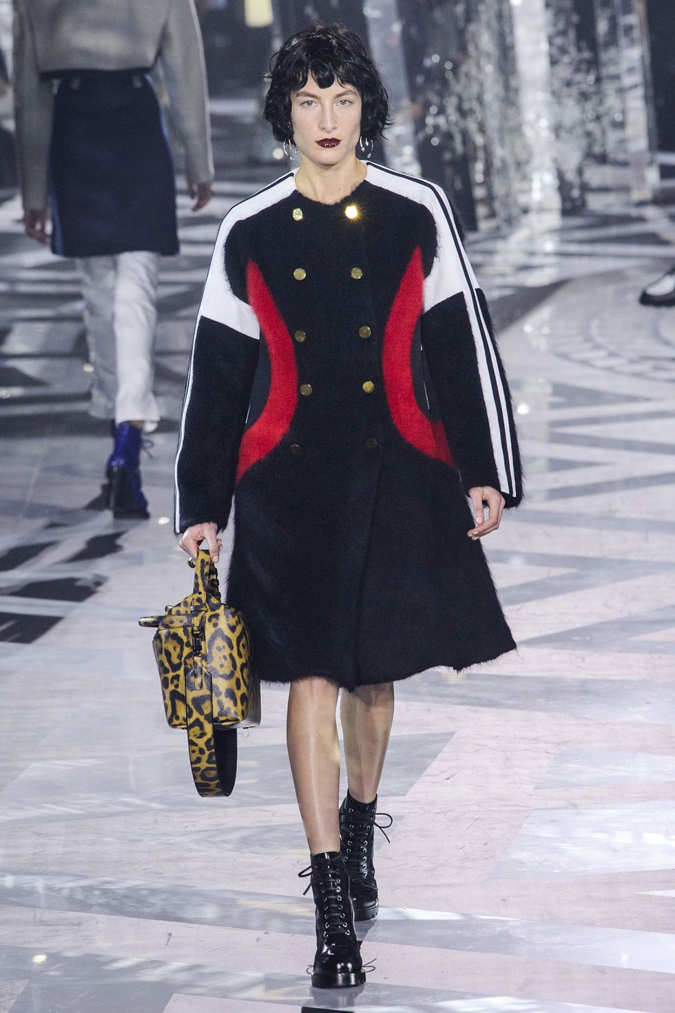 Louis Vuitton Fall 2016 Menswear collection, runway looks, beauty