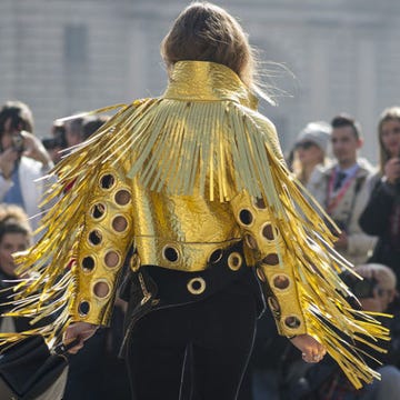 Street fashion, Fashion, Crowd, Costume, Street performance, Blond, Costume design, Long hair, Pedestrian, Tradition, 
