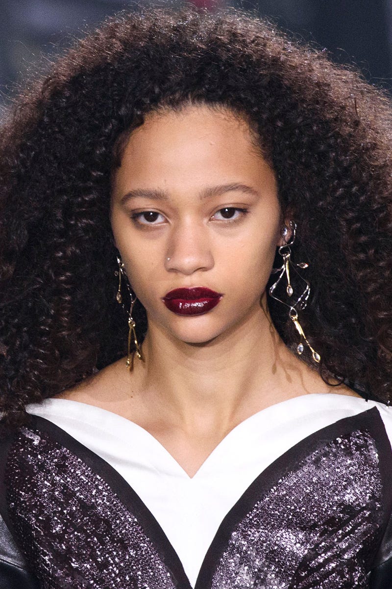 Lip, Hairstyle, Eyebrow, Jheri curl, Black hair, Style, Beauty, Eyelash, Fashion, Earrings, 