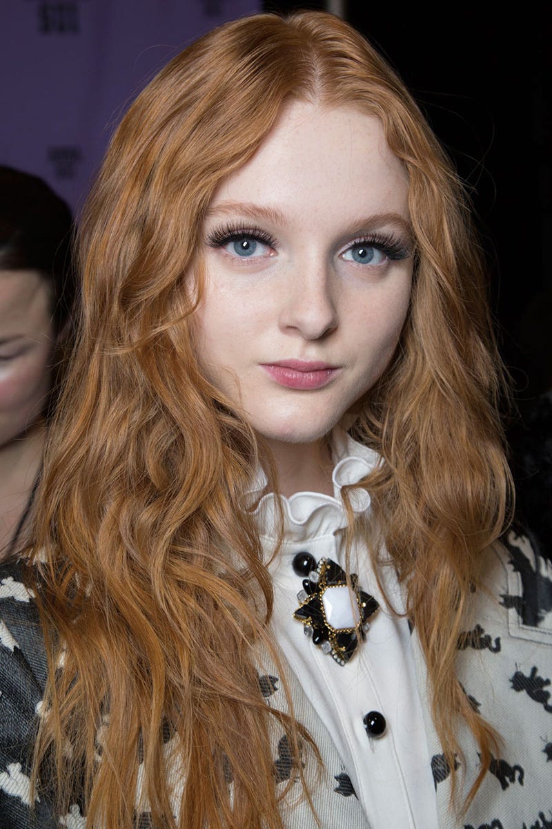 Face, Head, Mouth, Lip, Cheek, Hairstyle, Eye, Eyebrow, Collar, Eyelash, 