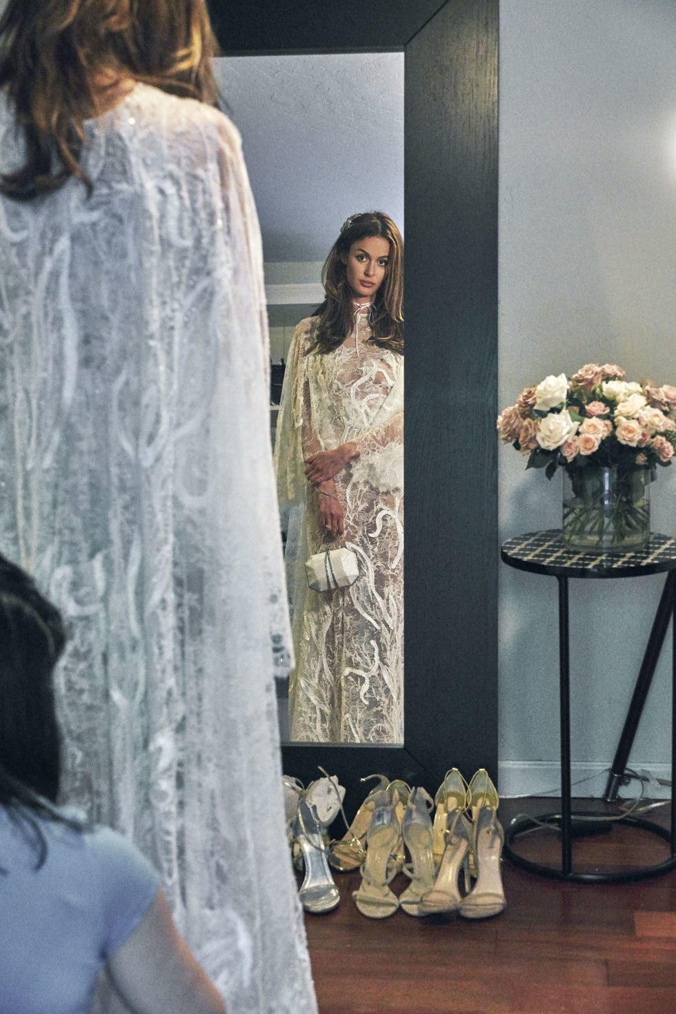Textile, Dress, Style, Fashion, Grey, Artificial flower, Embellishment, Bouquet, Fashion design, Long hair, 