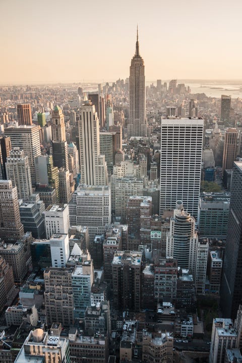 Sunset over the Empire State Building in Manhattan.