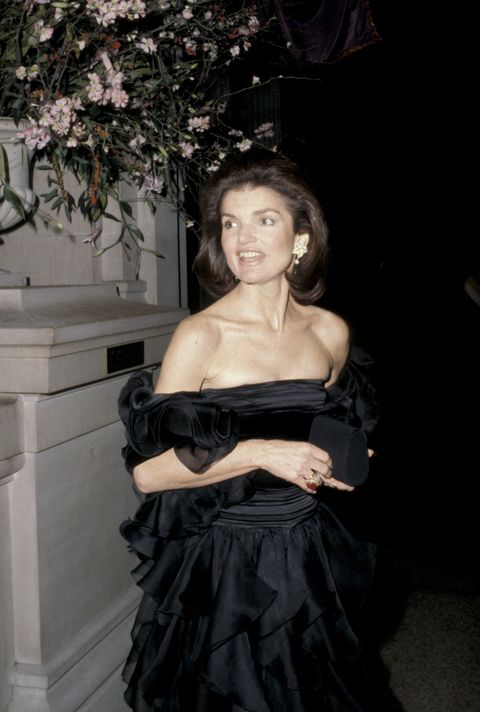 30 Glamorous Throwback Photos From The Met Gala - Vintage Met Gala Photos