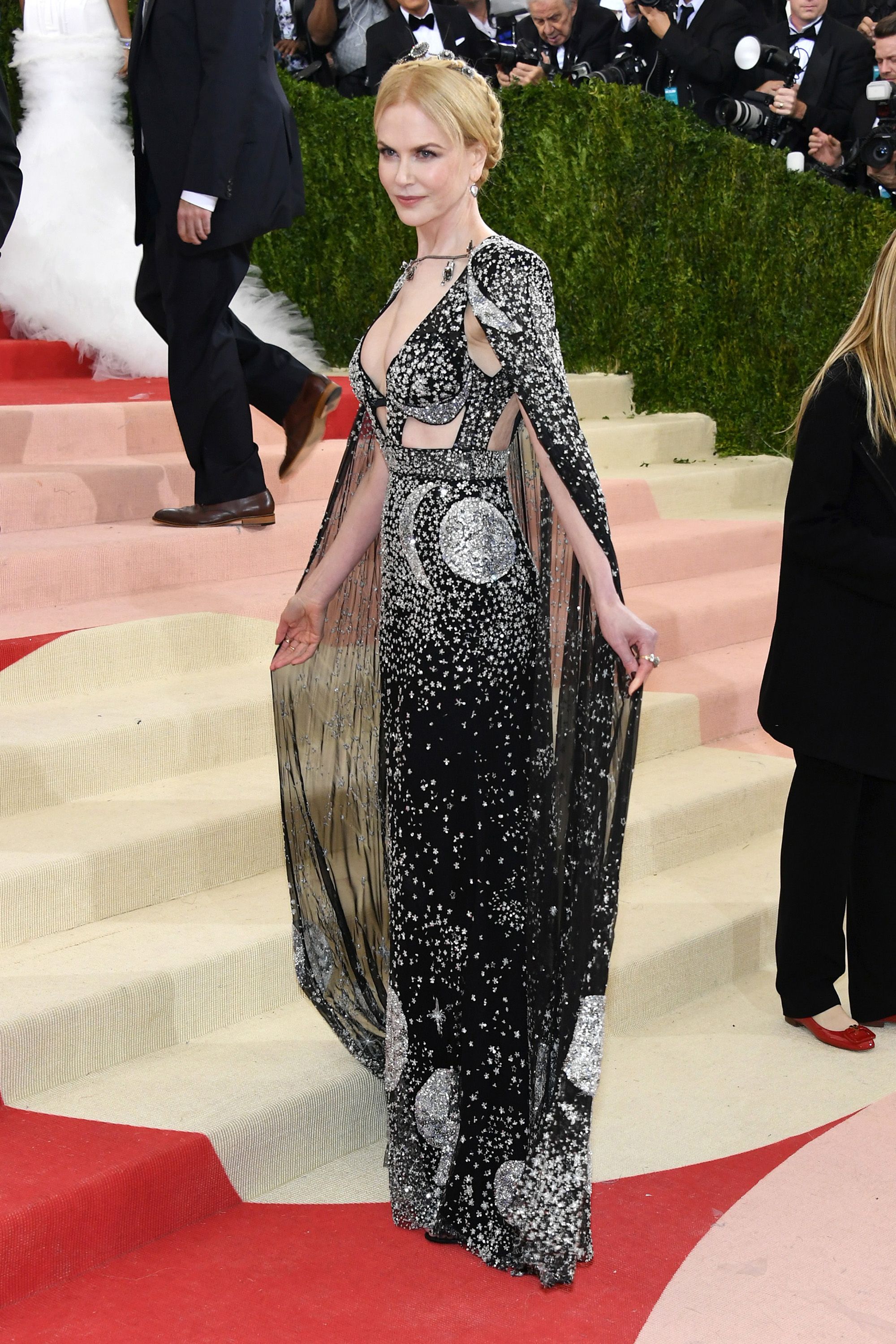 Red Carpet Dresses At Met Gala 2016 And Gowns From The Red Carpet Dresses At Met Gala 2016 And Gowns From The