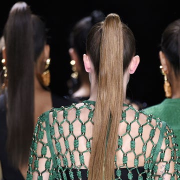 Ear, Hairstyle, Earrings, Style, Fashion, Temple, Neck, Black hair, Long hair, Brown hair, 