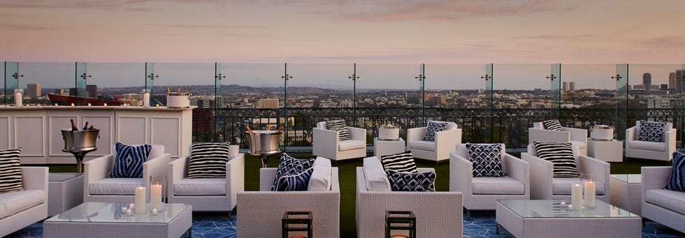 Furniture, Real estate, Couch, Horizon, Outdoor furniture, Design, studio couch, Outdoor table, Apartment, Outdoor sofa, 