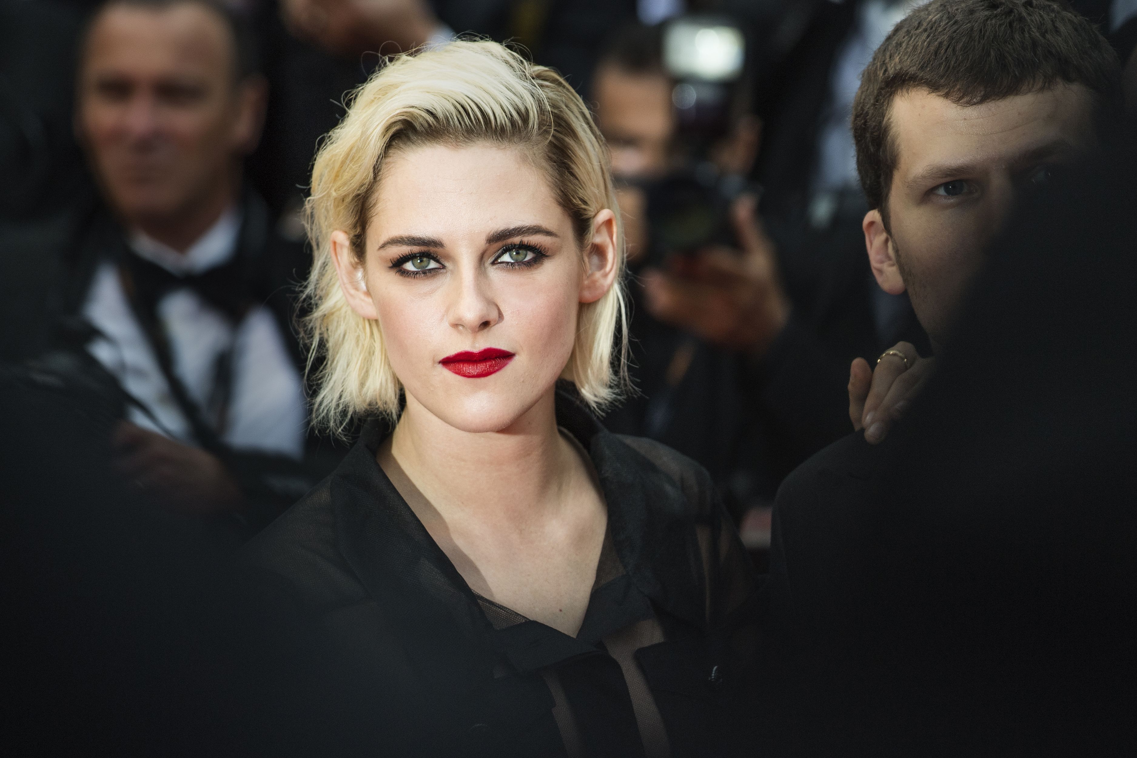 Why You Won T Find Kristen Stewart On Social Media