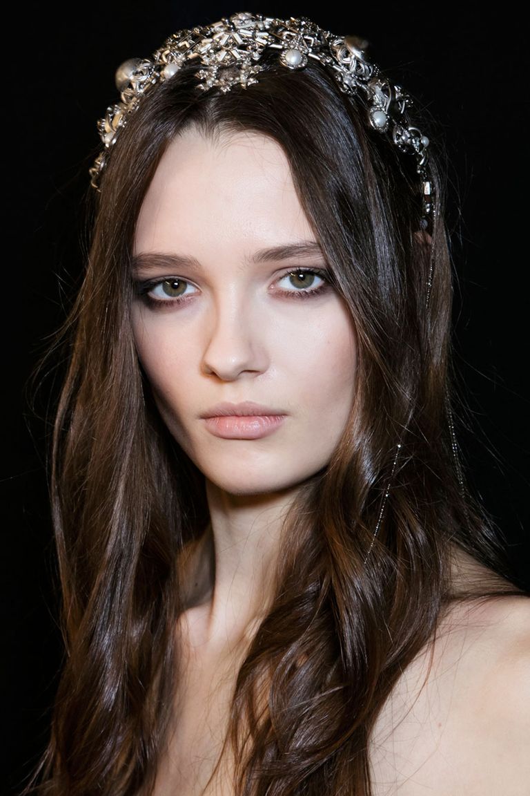 Bridal Hair Accessories: Finishing Touches