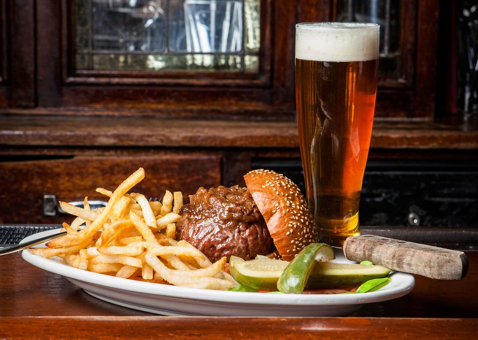 Beer, Food, Barware, Tableware, Fried food, Cuisine, Beer glass, Alcoholic beverage, Alcohol, Drinkware, 
