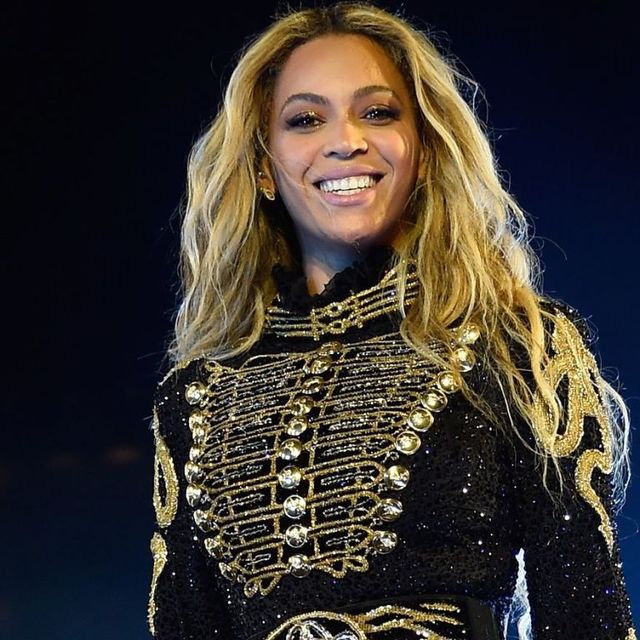 Beyoncé Releases Christmas Merch