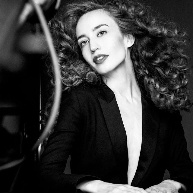 Lizzy Jagger Reveals Jerry Hall's Beauty Advice & Her Fave Rolling ...