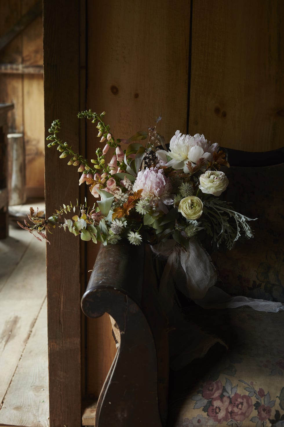 Petal, Flower, Bouquet, Cut flowers, Flower Arranging, Flowering plant, Floral design, Artificial flower, Still life photography, Floristry, 