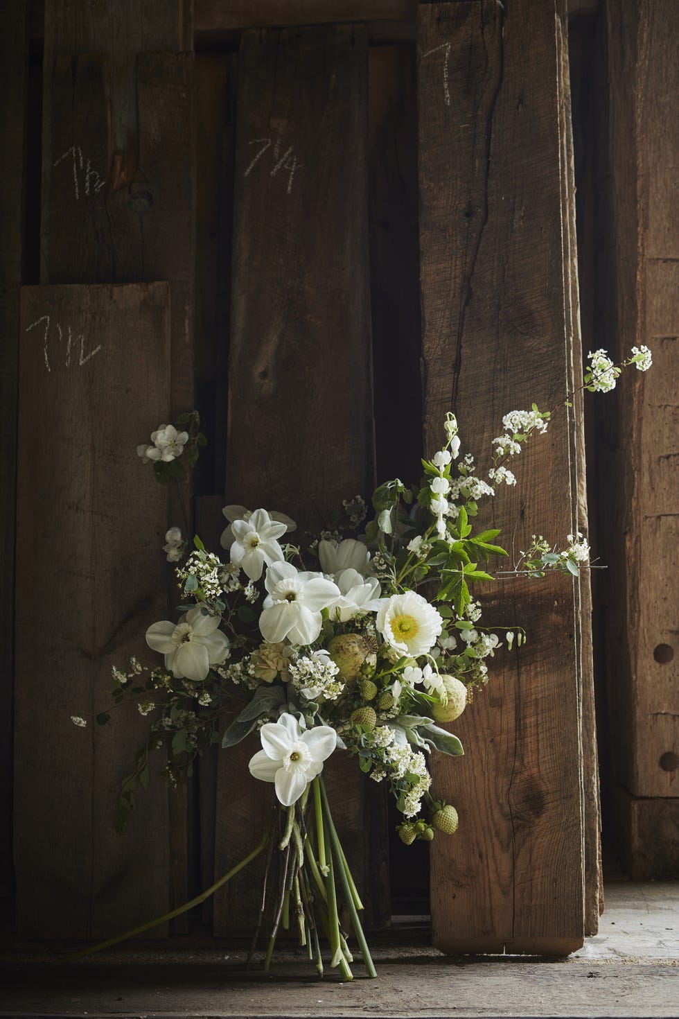 Wood, Petal, Flower, Bouquet, Still life photography, Floristry, Cut flowers, Flower Arranging, Floral design, Artifact, 