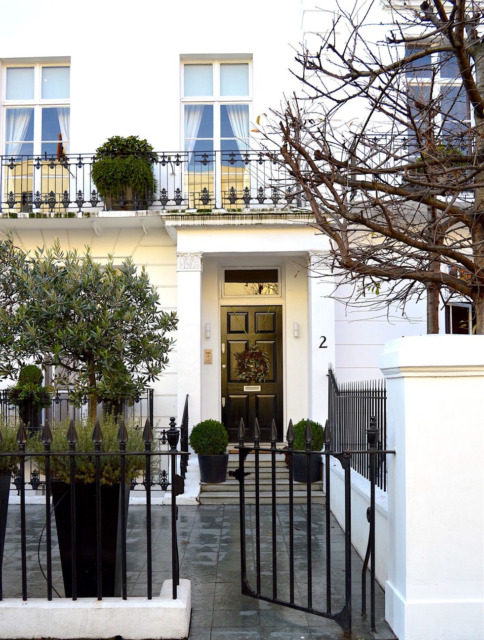 <p>Knightsbridge is also home to the quaintest (and most expensive) houses in London. Don't be surprised if an Italian sports car goes flying past you when you're strolling along its streets.</p>