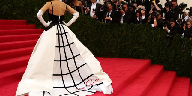Celebrities Wearing Oscar de la Renta - Fashion Designer Oscar de la Renta  Dies