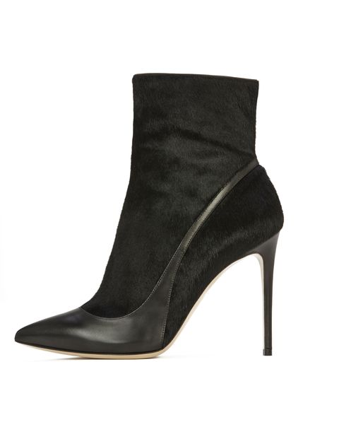 Neil J. Rodgers Launches Comfortable But Chic High Heels - Comfortable ...