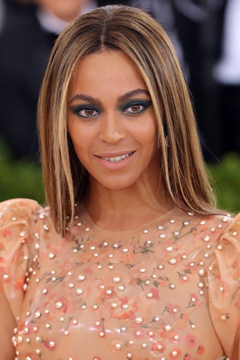 <p>Ash blonde face-framing strands beautifully balance warm complexions. Case in point: Beyoncé.</p>