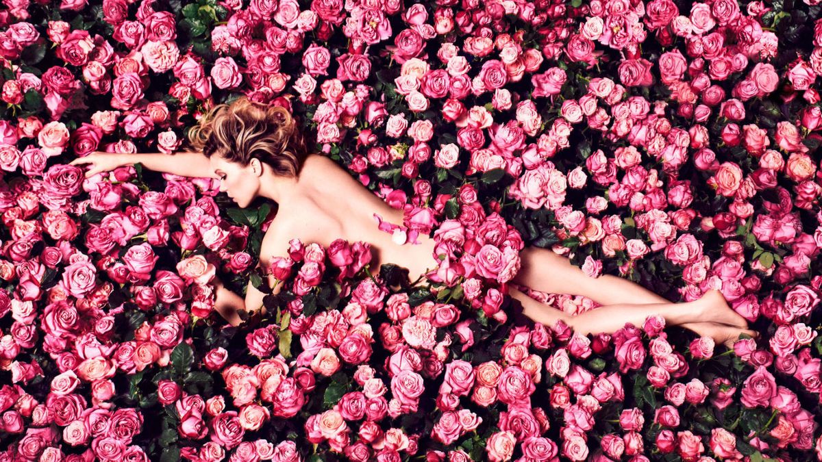 A look at Léa Seydoux's sensual new Louis Vuitton campaign