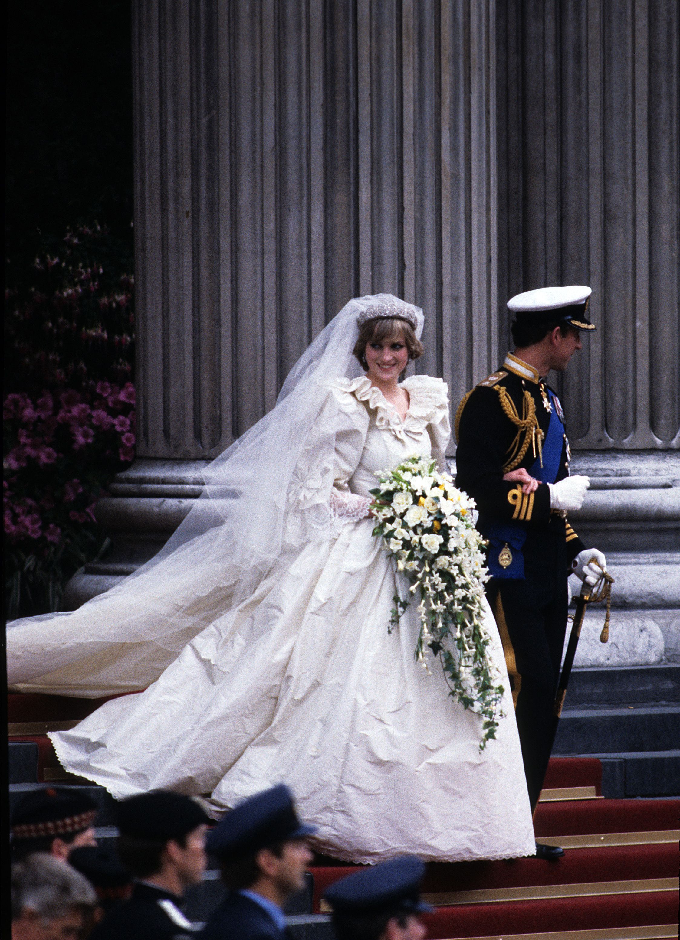 Princess Diana Wedding Dress Designer David Emanuel How Diana s