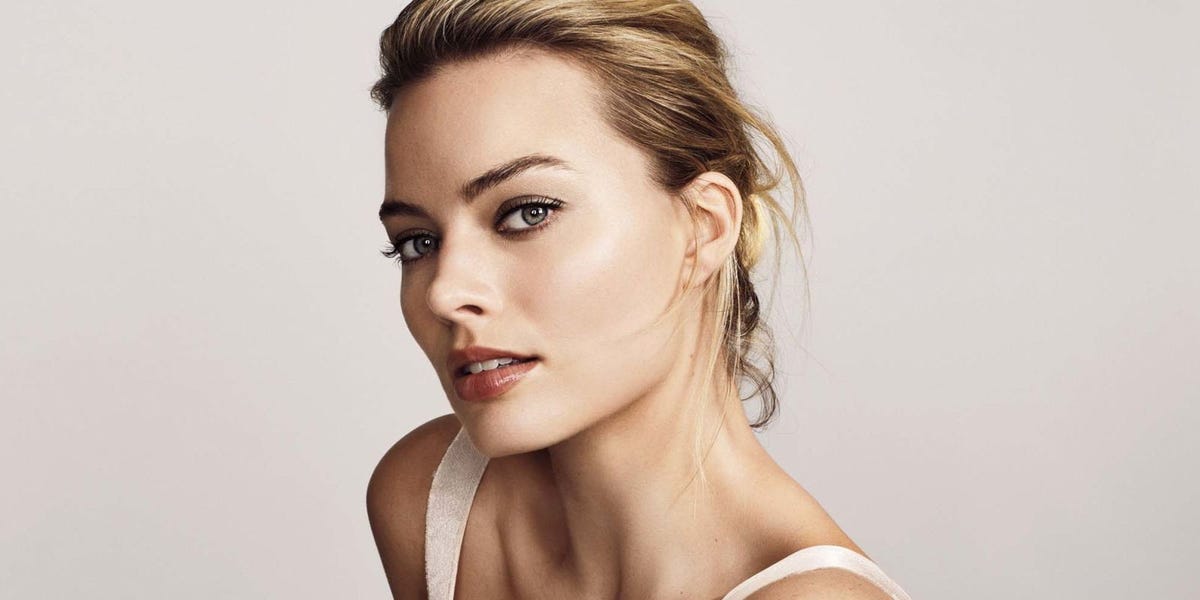 24 Hours with Margot Robbie Margot Robbie Shares Her Daily Routine