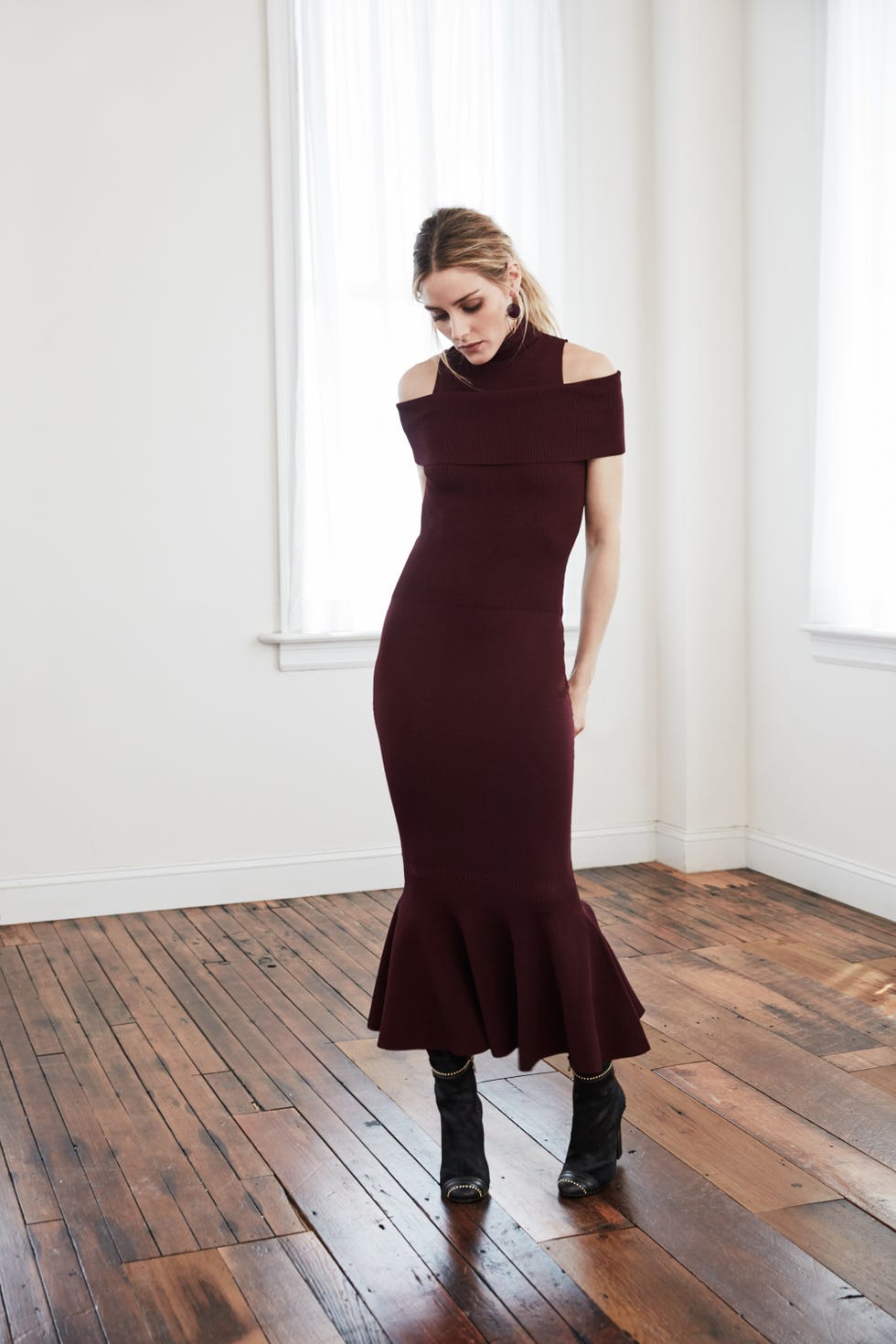 <p><strong data-redactor-tag="strong" data-verified="redactor">HB:&nbsp;</strong><strong data-redactor-tag="strong" data-verified="redactor">What fall trends are you most excited to wear?</strong></p><p><strong data-redactor-tag="strong" data-verified="redactor">OP: </strong>I'm excited for rich tones like burgundy. I also love using a neutral color palette when incorporating different textures such as suede.&nbsp;</p>