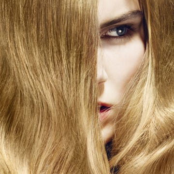 Lip, Hairstyle, Eyebrow, Eyelash, Iris, Organ, Blond, Beauty, Brown hair, Photography, 