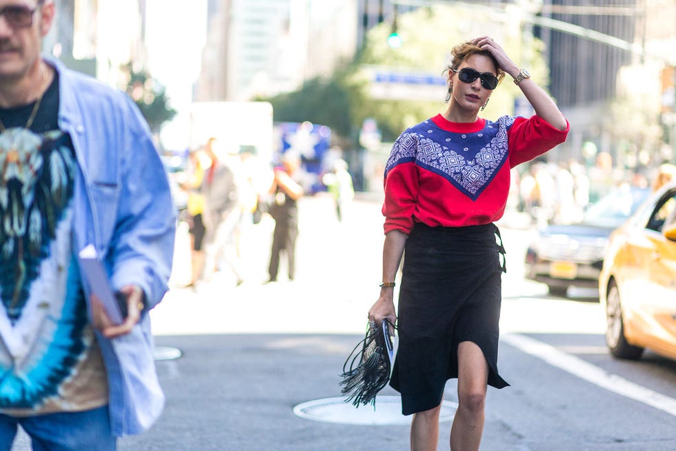Eyewear, Vision care, Road, Street, Sunglasses, Street fashion, Style, Goggles, Waist, Bag, 