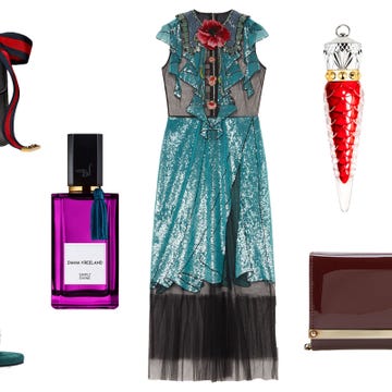Style, Magenta, Purple, Lavender, Fashion, Costume design, Costume accessory, Violet, Maroon, Teal, 