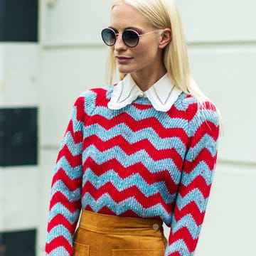 Clothing, Eyewear, Glasses, Vision care, Sleeve, Collar, Outerwear, Sunglasses, Style, Street fashion, 