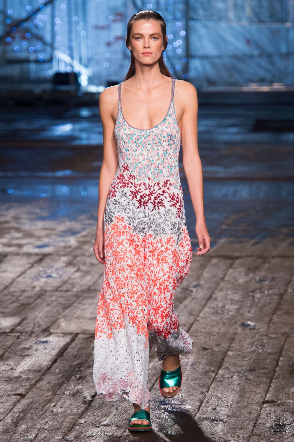 Clothing, Blue, Mouth, Textile, Style, Street fashion, Jewellery, Fashion, Beauty, Neck, 