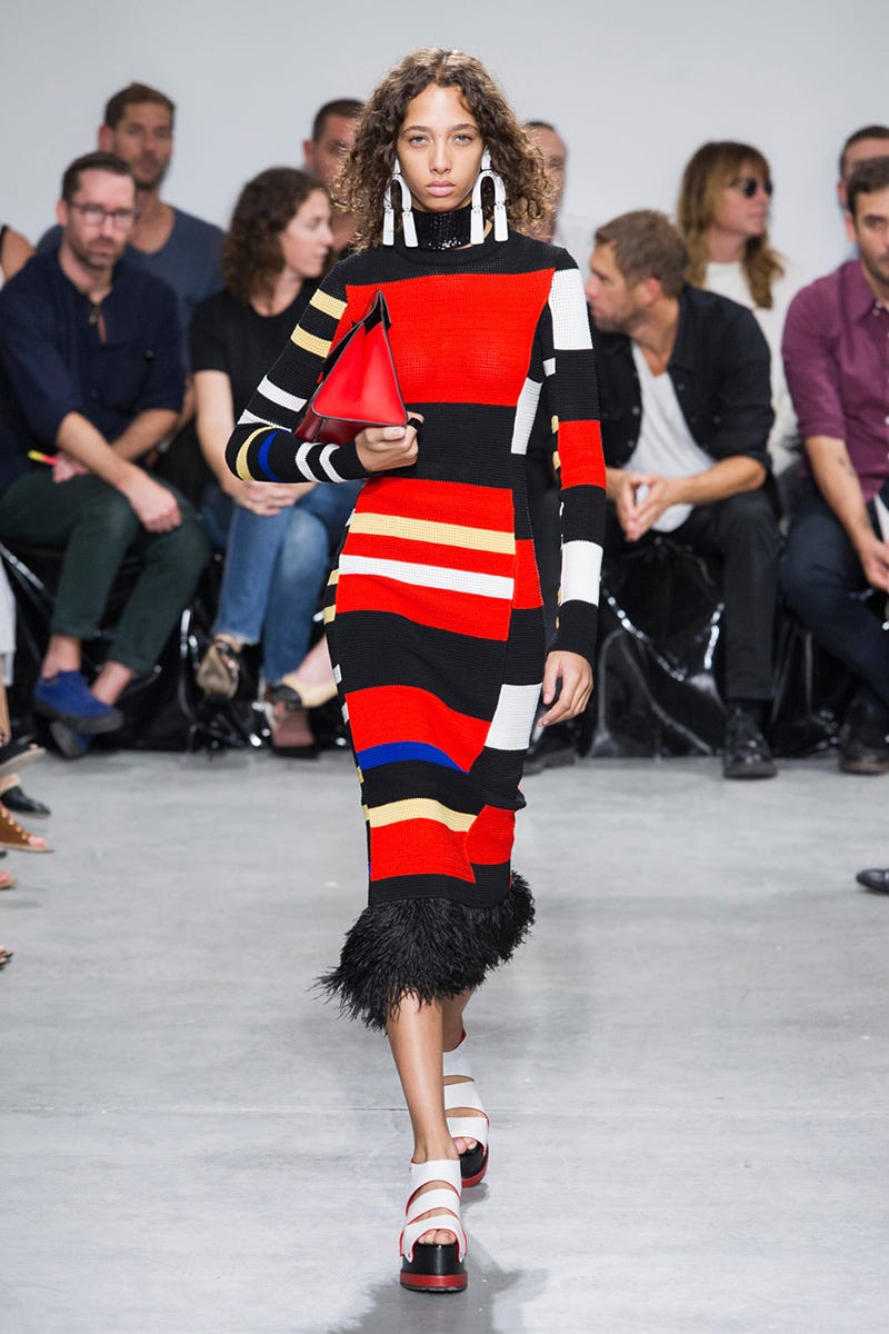 Footwear, Leg, Human, Fashion show, Event, Trousers, Shoulder, Runway, Human leg, Red, 