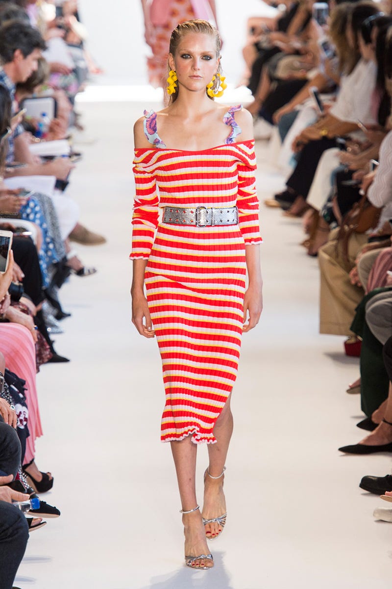 Clothing, Leg, Fashion show, Event, Shoulder, Runway, Joint, Fashion model, Style, Beauty, 