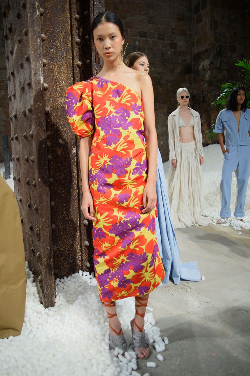 Clothing, Textile, Style, One-piece garment, Waist, Dress, Fashion model, Fashion, Day dress, Street fashion, 