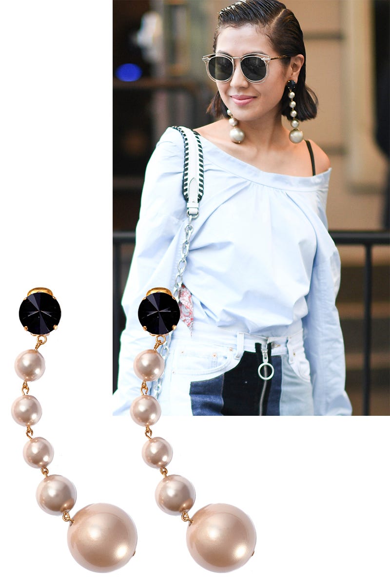 <p>Statement earrings continued to reign supreme.&nbsp;</p><p><em data-verified="redactor" data-redactor-tag="em">Marni earrings, $375, <strong data-redactor-tag="strong" data-verified="redactor"><a href="https://shop.meltsflow.com/m/marni/earrings-with-resin-10009.html" target="_blank">shopBAZAAR.com</a></strong>.&nbsp;</em><br></p>