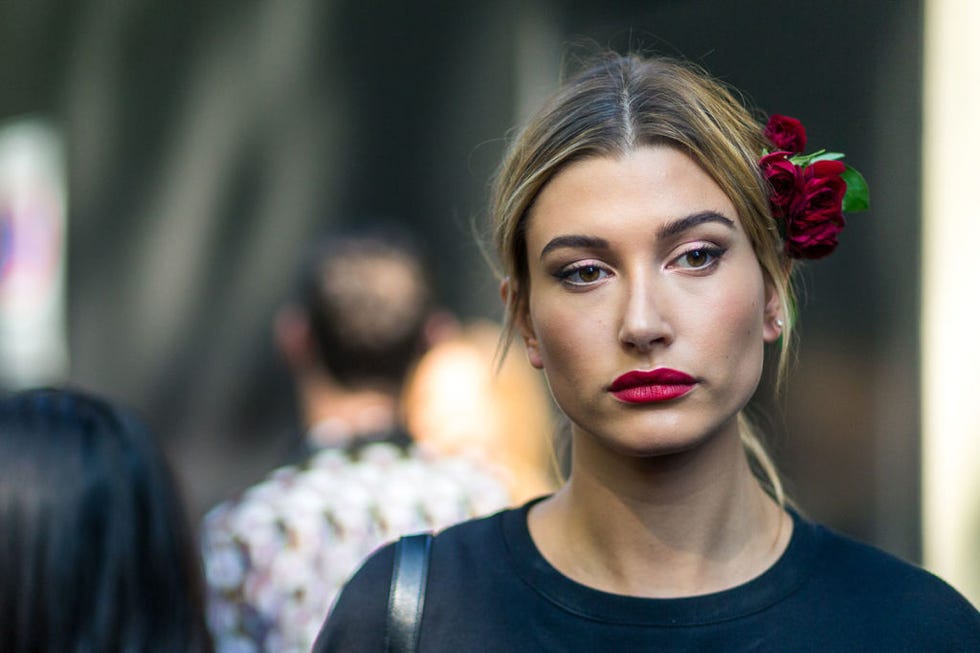 Lip, Hairstyle, Eyelash, Fashion, Street fashion, Eye shadow, Eye liner, Model, Makeover, Portrait photography, 
