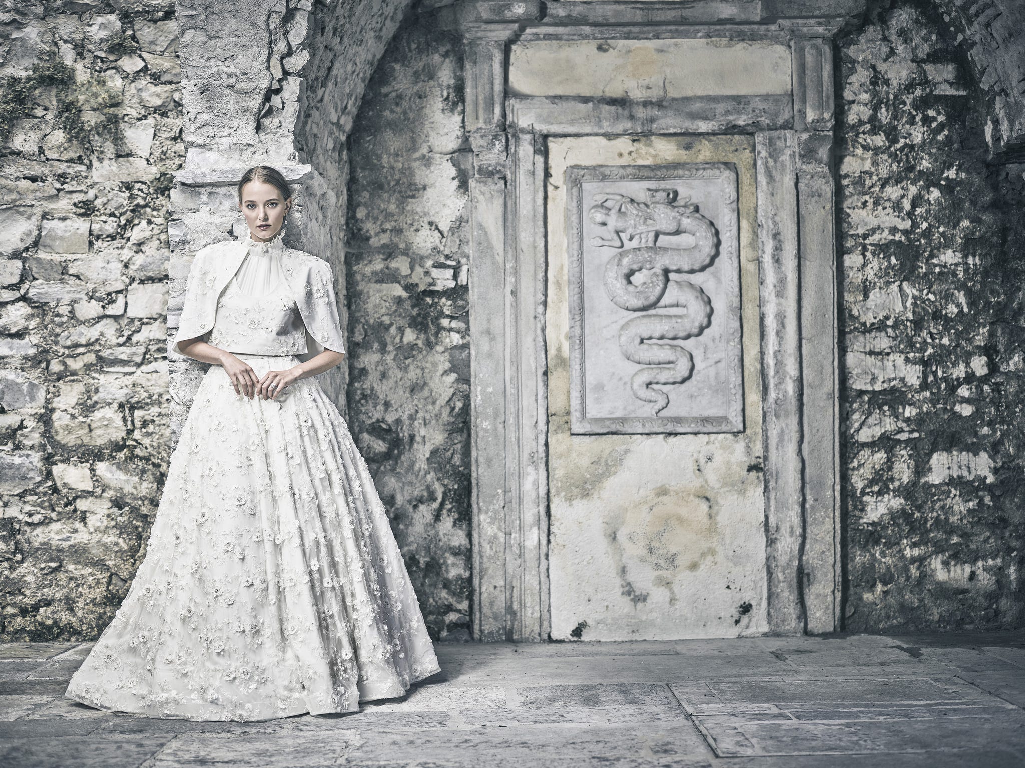 Dress, One-piece garment, Gown, Street fashion, Art, Door, Vintage clothing, Visual arts, Day dress, Haute couture, 