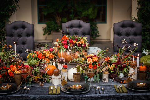 <p>This tablescape is for couples who&nbsp;<em data-redactor-tag="em">love&nbsp;</em><span class="redactor-invisible-space" data-redactor-tag="span" data-redactor-class="redactor-invisible-space" data-verified="redactor">fall unabashedly. If it's your favorite season, show it with pumpkins overflowing with autumnal flowers and candy apples that make your special day that much sweeter. </span></p><p>Via <a href="http://strictlyweddings.com/" target="_blank">Strictly Weddings</a></p>
